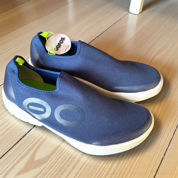 OOFOS Other - OOFOS OOZE Eezee Men Navy Slip On Shoes Style 5082 Size 11.5 USA‎